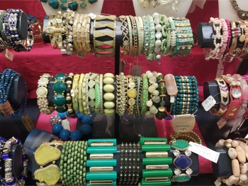 200 Massive Jewelry Overstock Blowout Stunning Pieces
