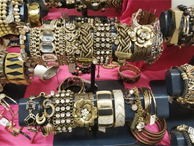 200 Massive Jewelry Overstock Blowout Stunning Pieces