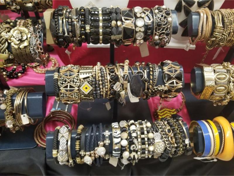 200 Massive Jewelry Overstock Blowout Stunning Pieces