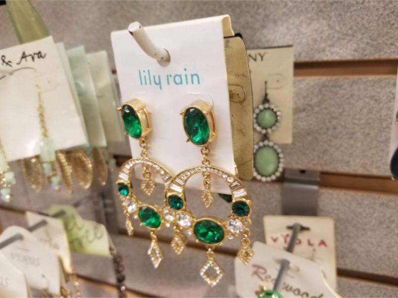 200 Massive Jewelry Overstock Blowout Stunning Pieces