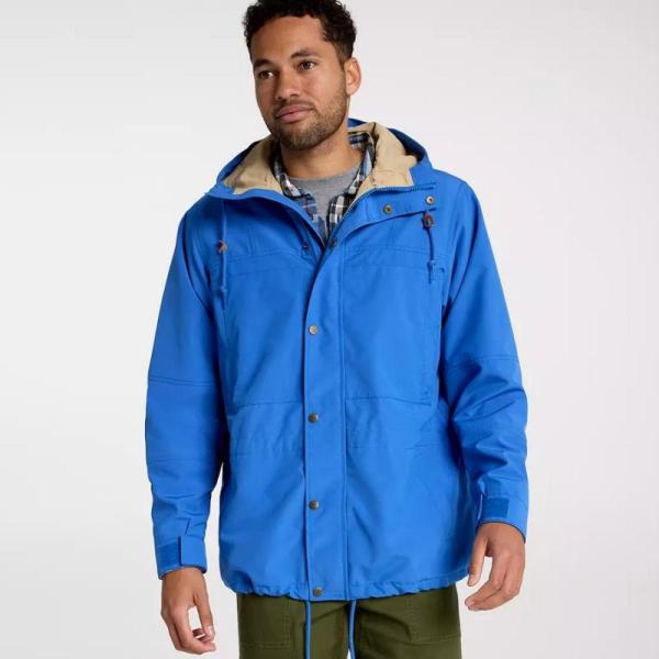 4 Pallets of Apparel, Licensed Goods and Accessories