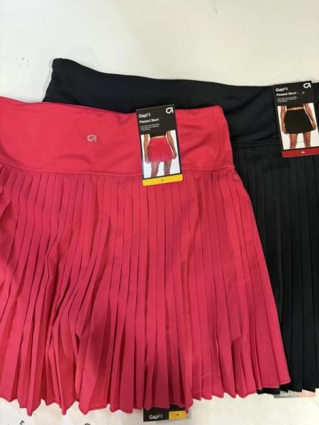 Variety Of Brand Name Men's & Women's Men Clothing