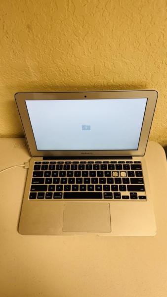 Apple MacBook Pro, 13 units