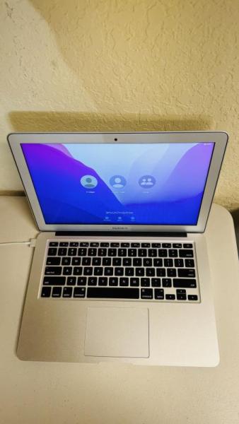 Apple MacBook Pro, 13 units