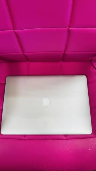 Apple MacBook Pro, 13 units
