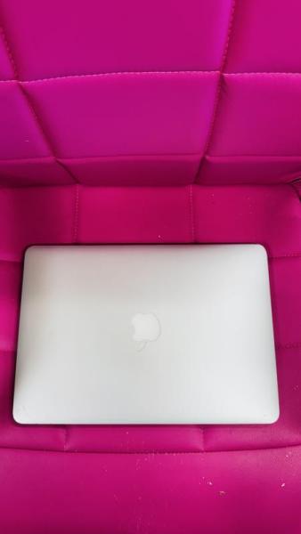 Apple MacBook Pro, 13 units